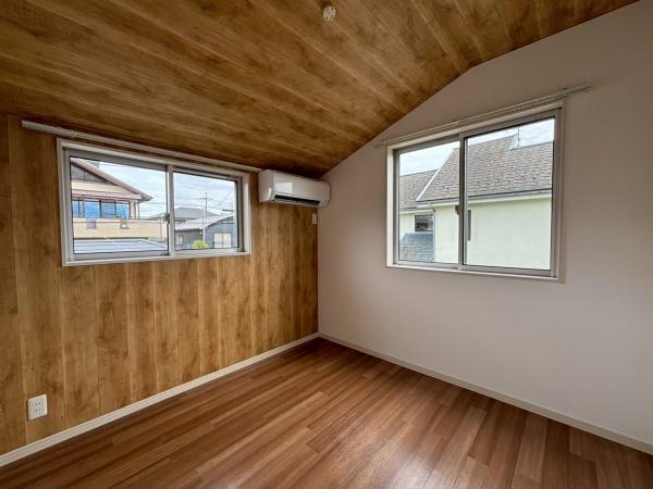 仰木の里東5丁目貸家