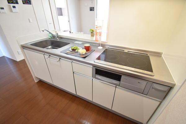 大津市大萱６丁目のアパート