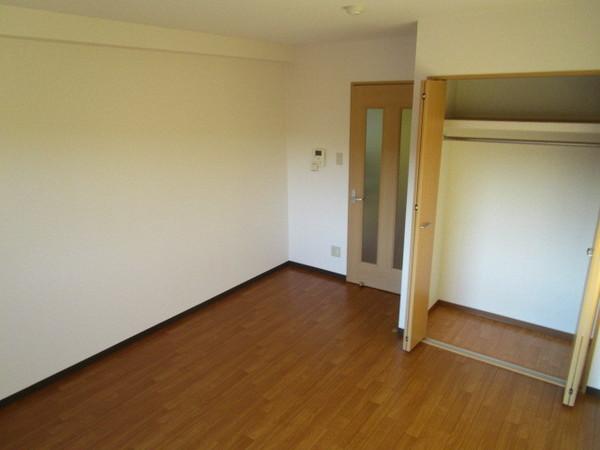 カルムパーチェス