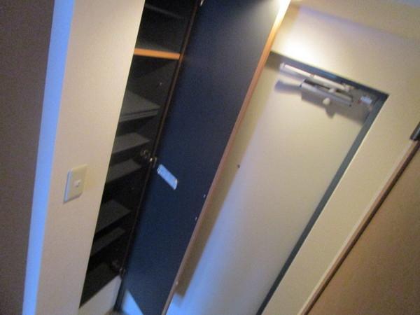 クレストコート