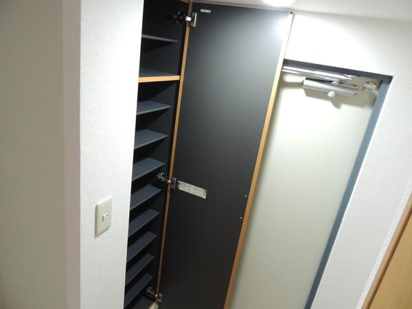 クレストコート