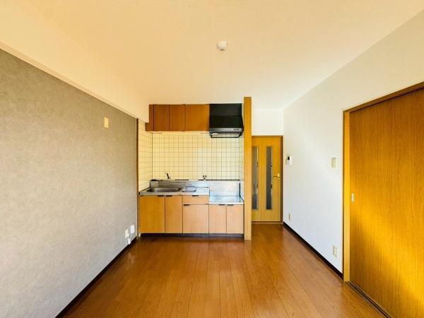 守山市勝部４丁目のマンション