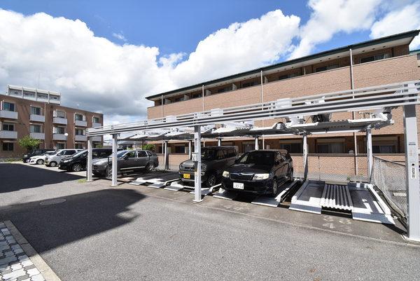 草津市野路東６丁目のマンション