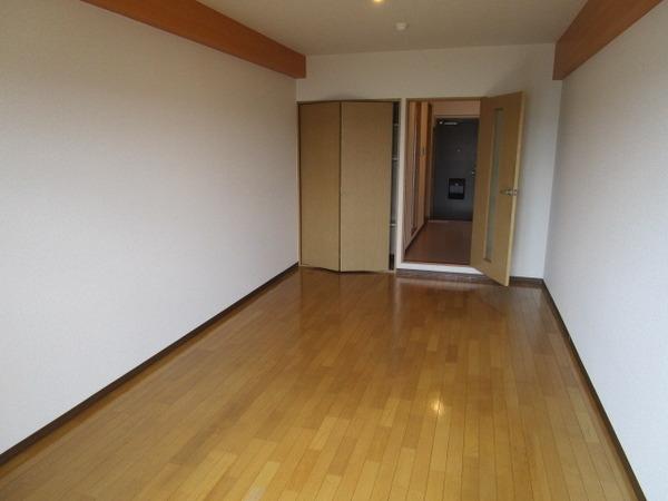 守山市勝部４丁目のマンション