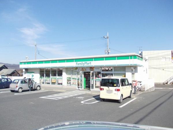 ＠三雲Ｄ(ファミリーマート甲西三雲店)
