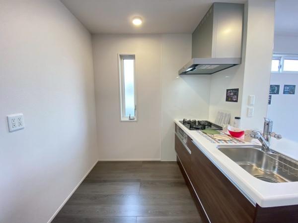 AmuletteNexiaCourt