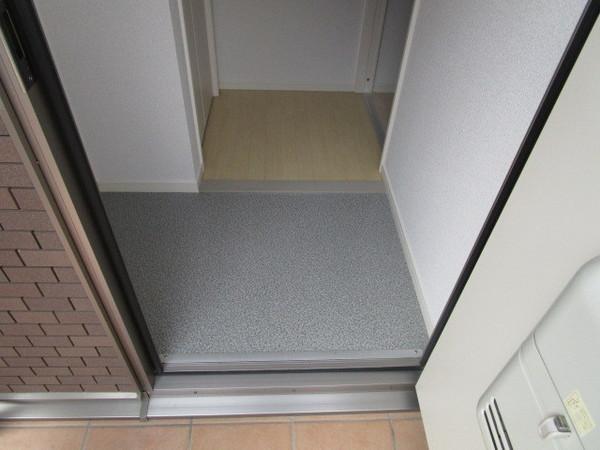 草津市追分南６丁目のアパート