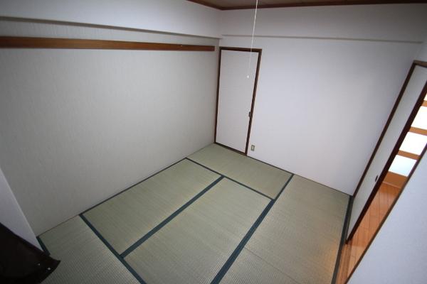 シャトルハルタ