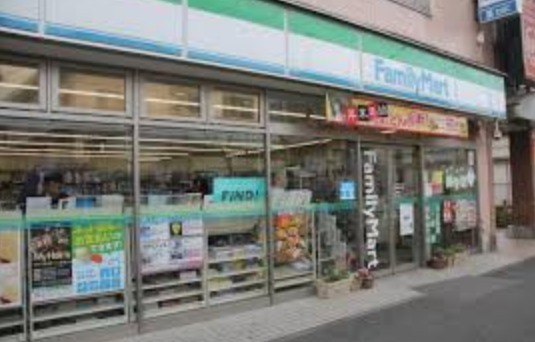 鶴ヶ島市富士見1丁目のマンション(ファミリーマート若葉駅東口店)