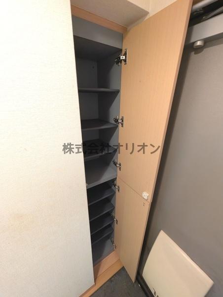 レフィナード