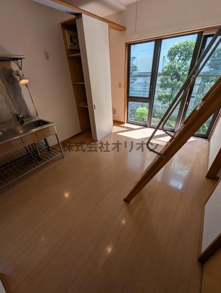 中野区沼袋４丁目のアパート