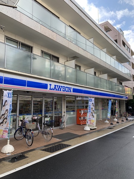 GRANPASEOSAGINOMIYA／グランパセオ(ローソン都立家政北店)