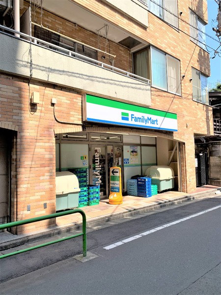セドルハイム桜台Ｃ(ファミリーマート桜台駅前店)