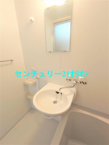 ロワジール向山C／ロワジールコウヤマC