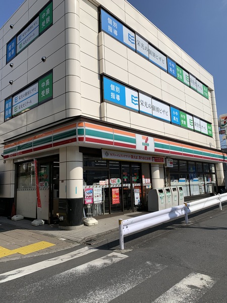 パレス上井草／パレスカミイグサ(セブンイレブン井荻駅北口店)