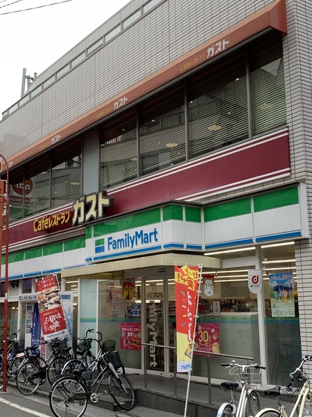 中野区野方６丁目のマンション(ファミリーマート野方駅南店)