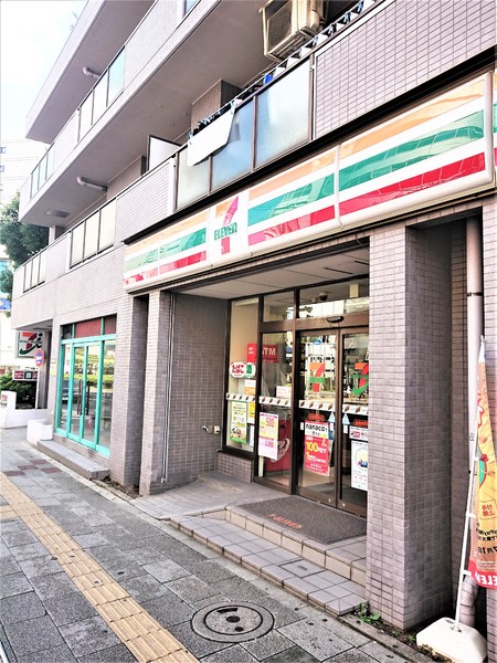 DUO　FLATS　ItabashiOyama(セブンイレブン板橋熊野町店)