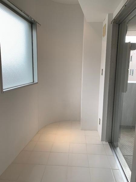 ラークスパ岡町