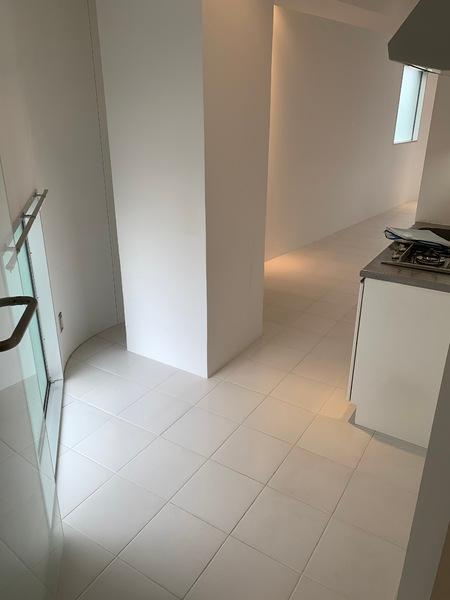 ラークスパ岡町