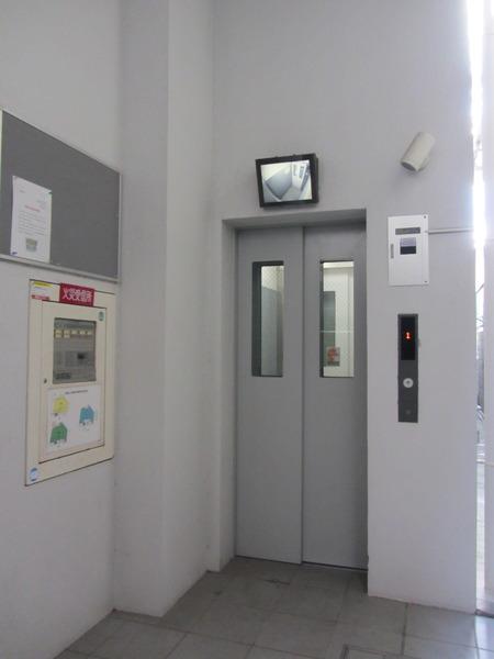 ラークスパ岡町