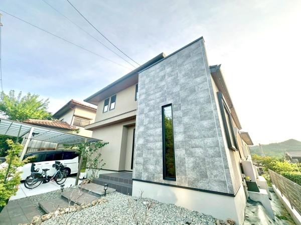 川西市萩原台西２丁目の貸家