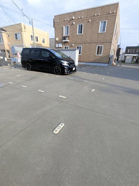 アメニティコートB