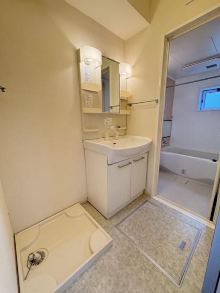 アメニティコートB