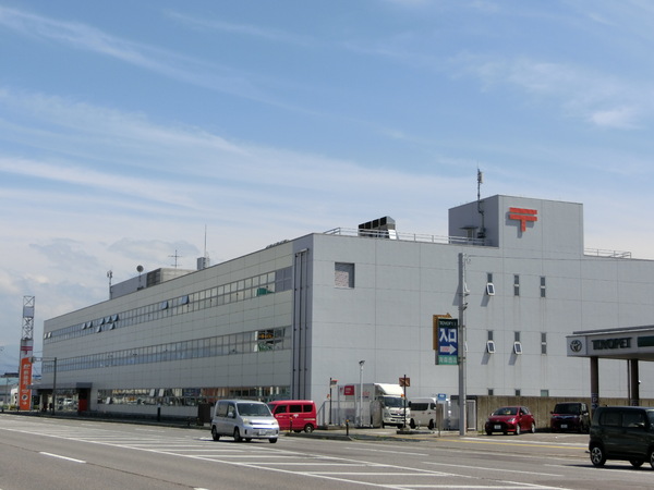 グランモア三好A(青森西郵便局)