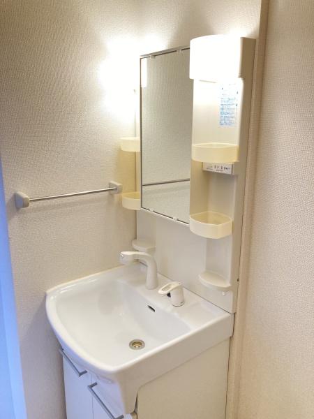 グランモア三好A