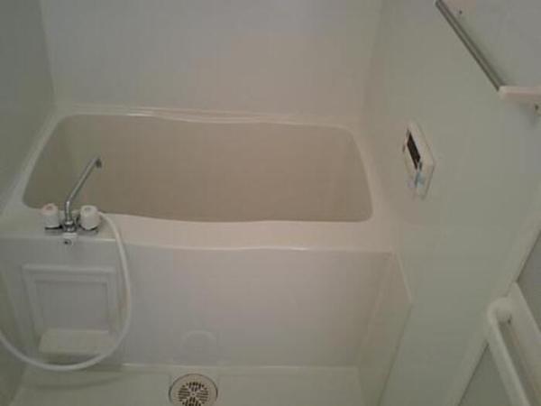 グランモア三好A