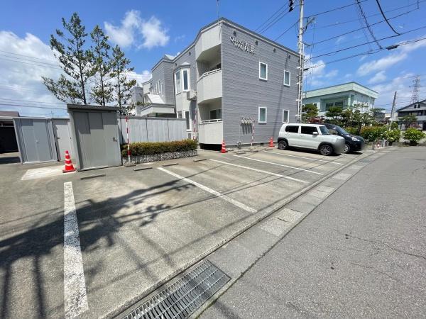 クイーンズパーク青葉　Ａ