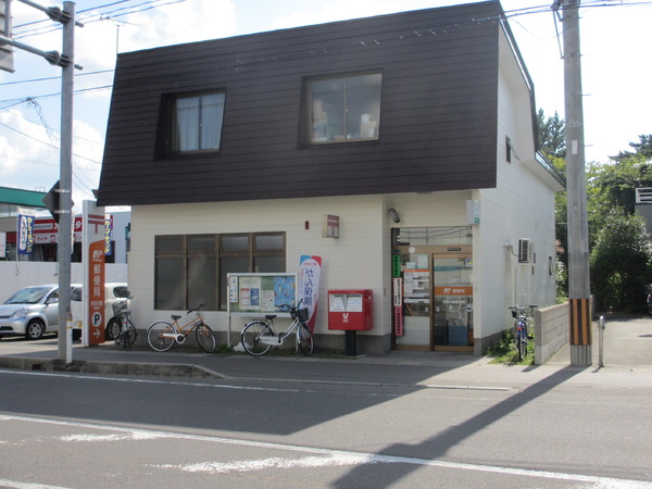 青森市富田5丁目のアパート(青森沖館郵便局)