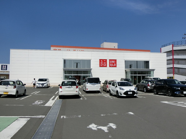 青森市富田5丁目のアパート(ユニクロ青森西バイパス店)