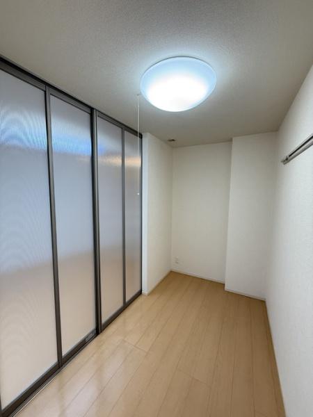 グランモア中佃