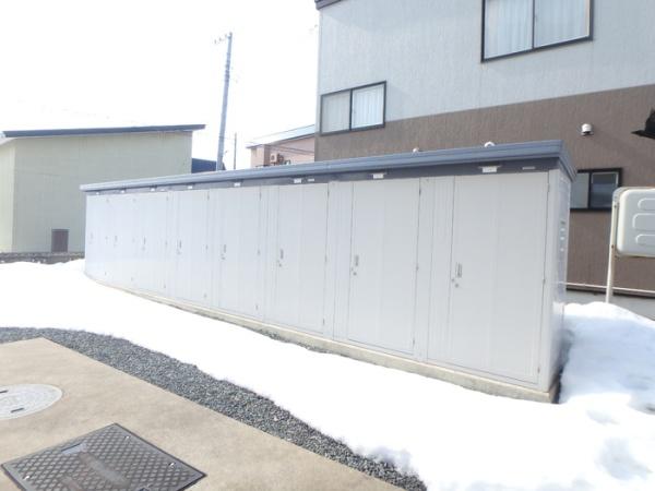 グランモア石江