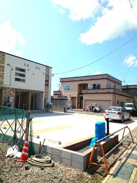 アイナ