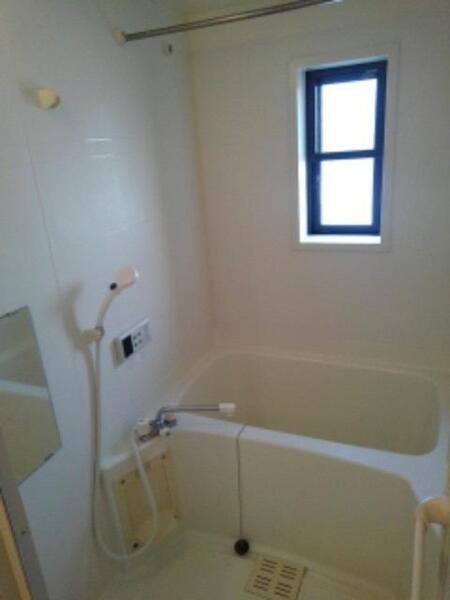 青森市勝田2丁目のアパート(バス)