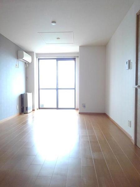 メゾン・クリスタル１