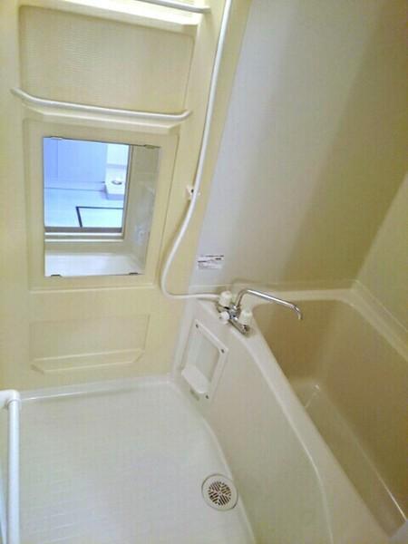 ヴィラ・よつば館