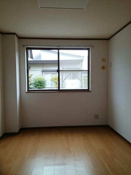 ヴィラ・よつば館