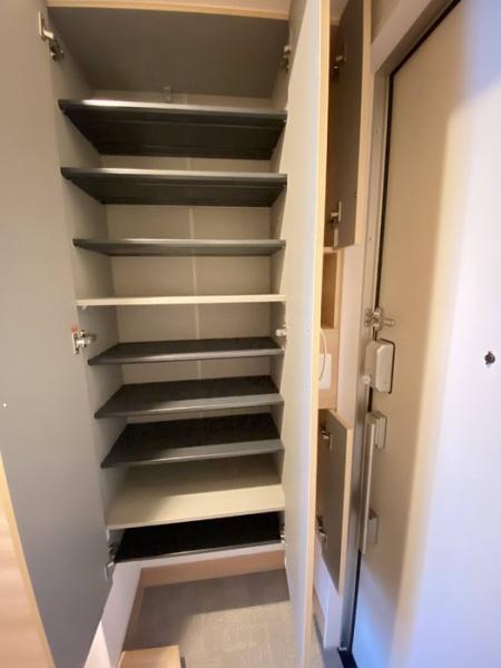 Ｄ－ｒｏｏｍ中央