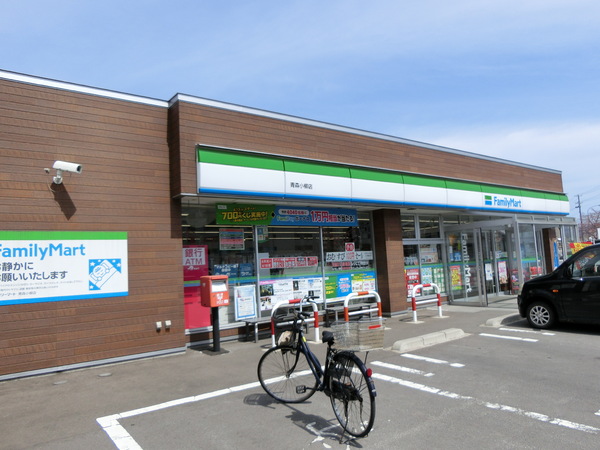 フォレ　モンターニュ２(ファミリーマート　青森小柳店)