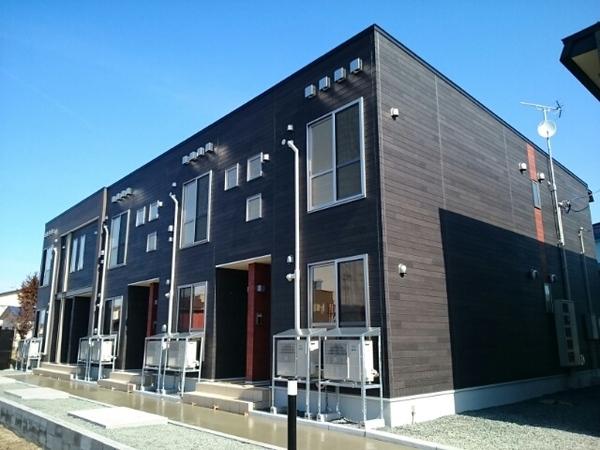 青森市富田２丁目のアパート
