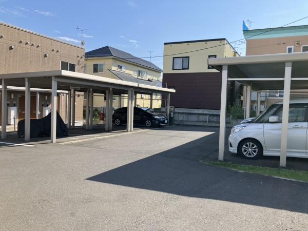 青森市大字三内字沢部のアパート