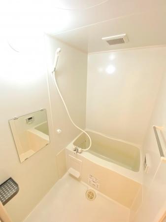 グランモア桜川　B