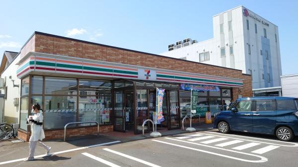 グラード(セブン-イレブン代官町店)