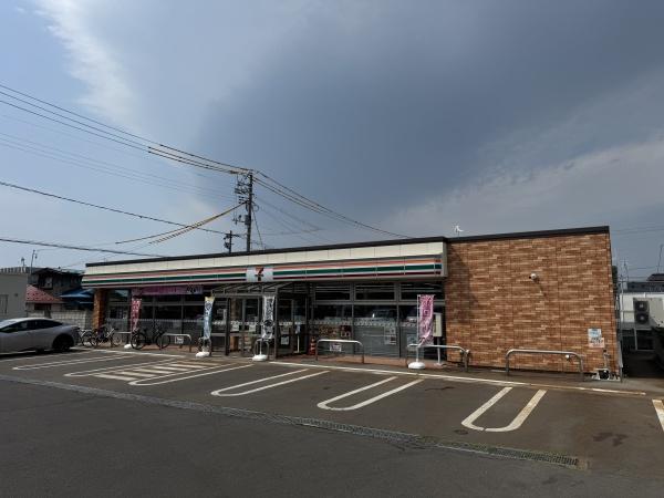 ソレアード・パレス(セブンイレブン弘前東長町店)