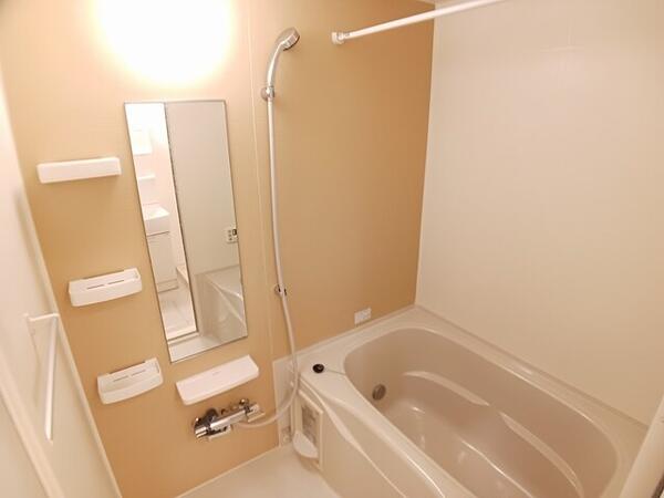 ヴィラ　ハナブサ