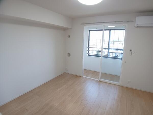 ヴィラ　ハナブサ