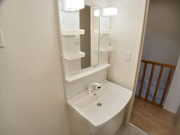 ヴィラ　ハナブサ